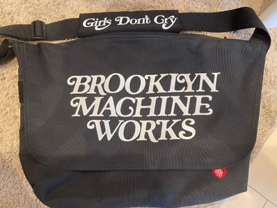 HUMAN MADE x BMW x GDC MESSENGER BAG "Black"