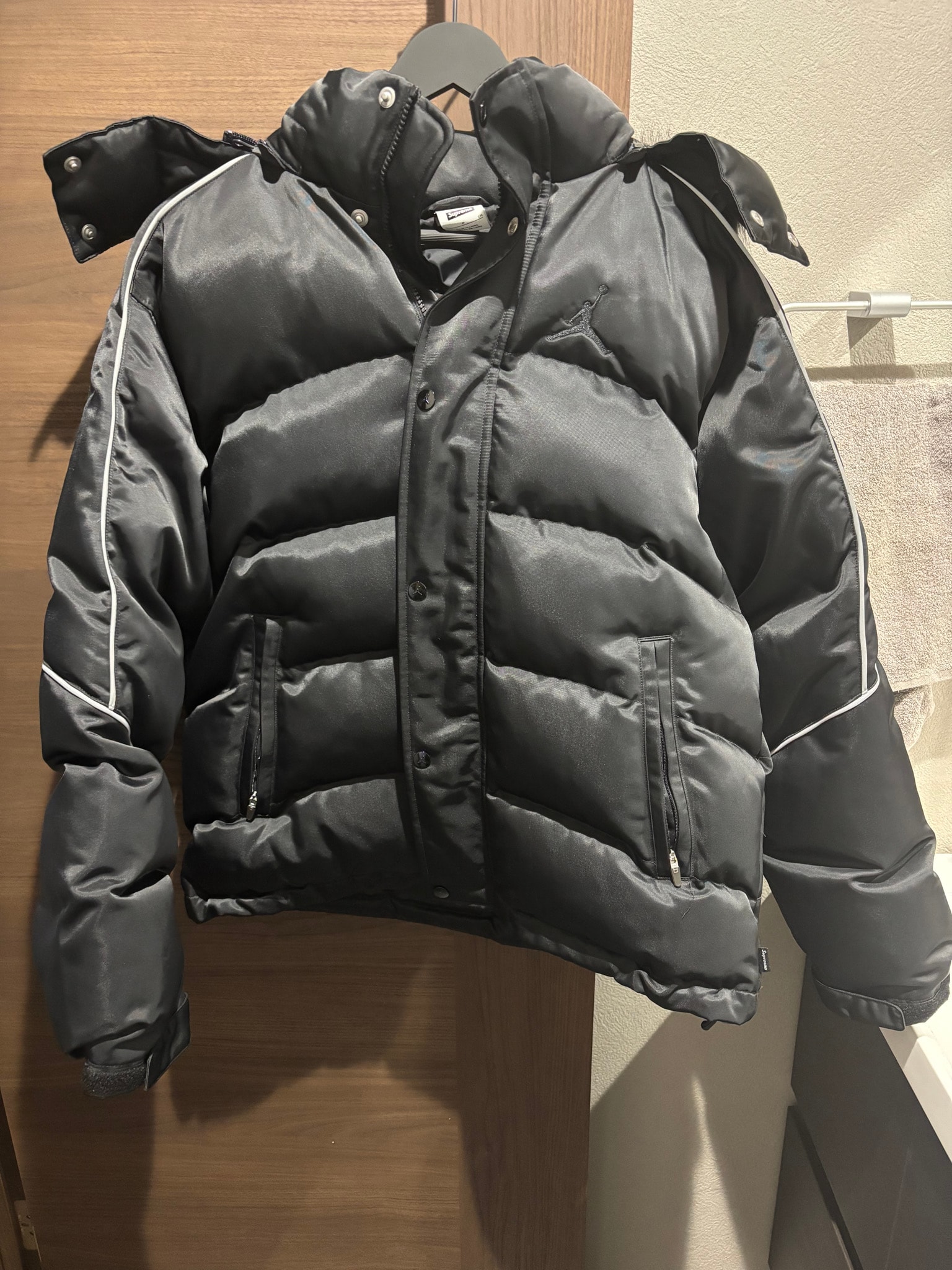Supreme x Jordan Puffer Jacket "Black"