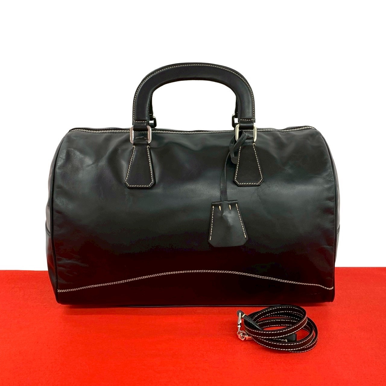 PRADA プラダ ロゴ 金具 レザー ショルダーバッグ ブラック
 50245