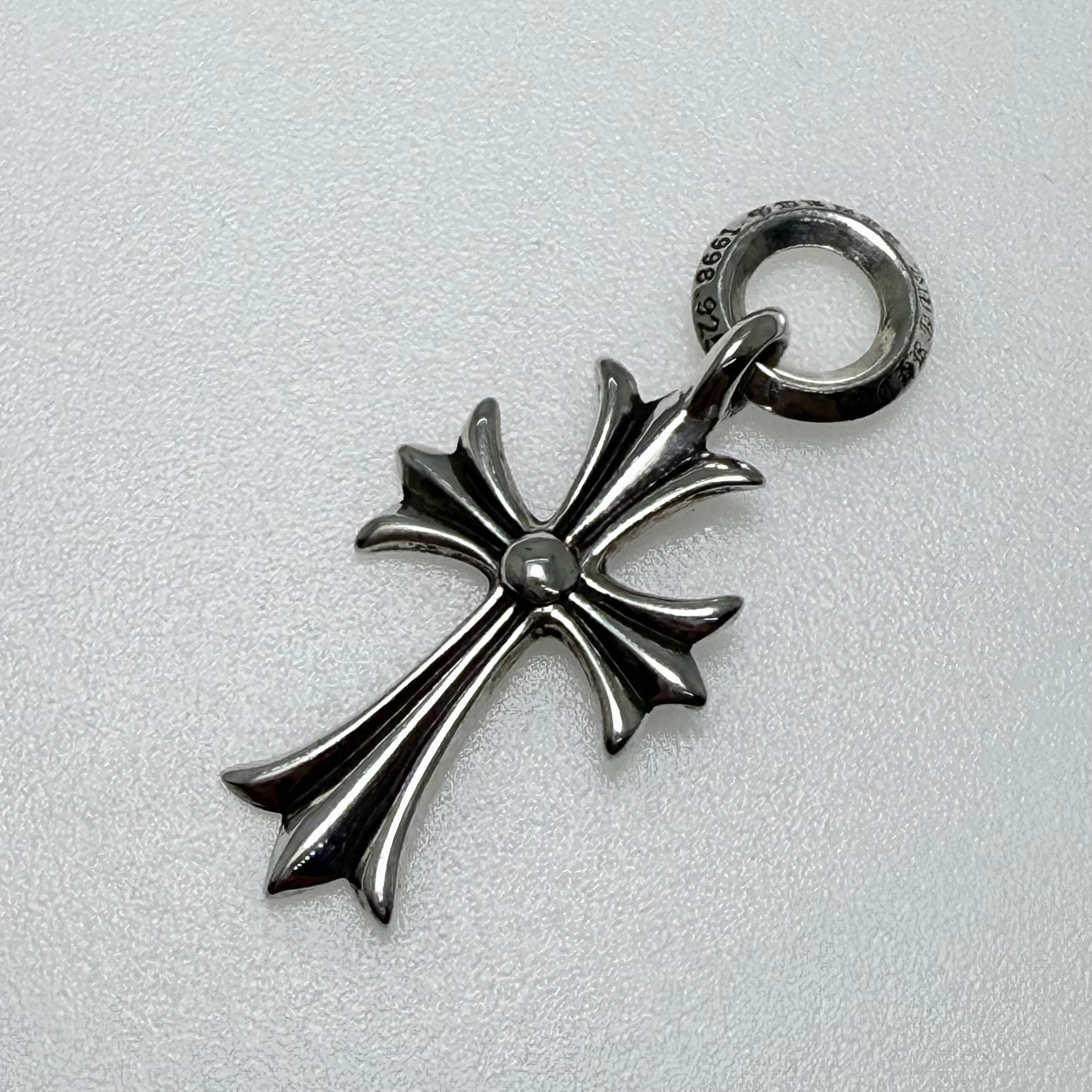 Chrome Hearts TINY CH CROSS "Silver"