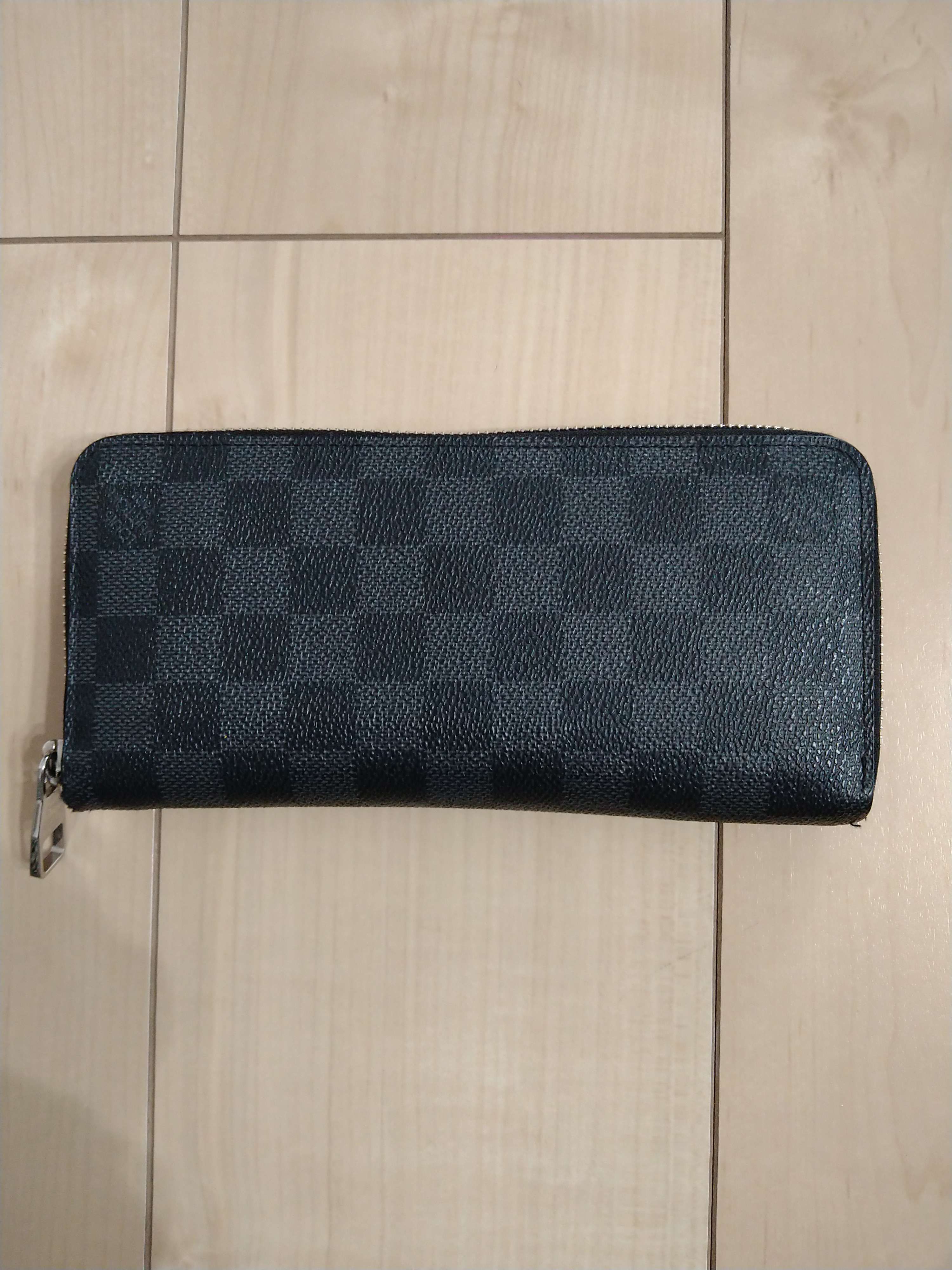 Louis Vuitton [Old Model] Zippy Wallet Vertical Damier Graphite
