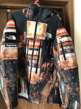 Supreme / The North Face Taped Seam Shell Jacket