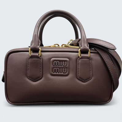 【5/12価格改定】miumiu 展示品級 ミュウミュウ アルカディ レギュラー 2way ハンドバッグ ショルダーバッグ 5BB142 RFID確認済 レザー ブラウン クロスボディ ポシェット ロゴ 美品 SAランク 中古 鑑定済【定価412,500円】