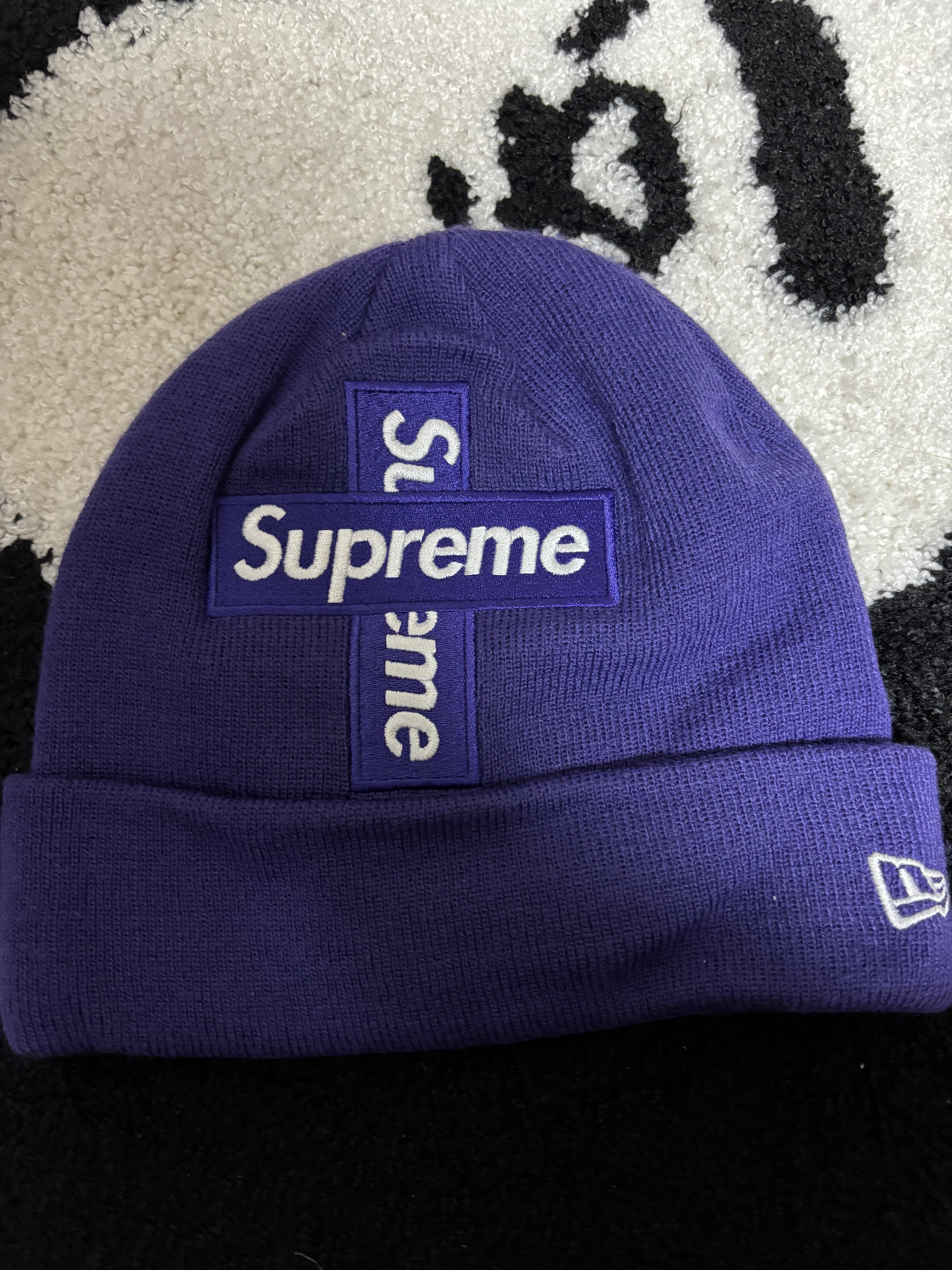 Supreme New Era® Cross Box Logo Beanie 