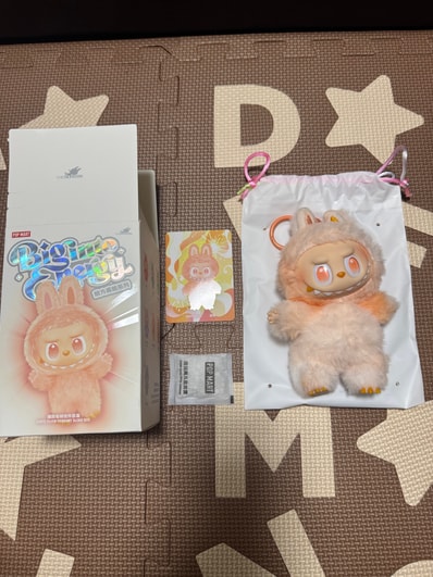 POP MART THE MONSTERS (LABUBU) Big into Energy Series Plush Pendant HAPPINESS