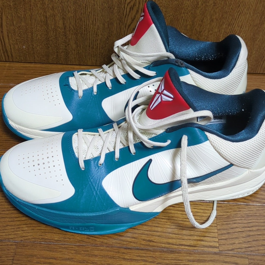 Caitlin Clark × Nike Kobe 5 Protro "Coconut Milk/Bright Spruce"