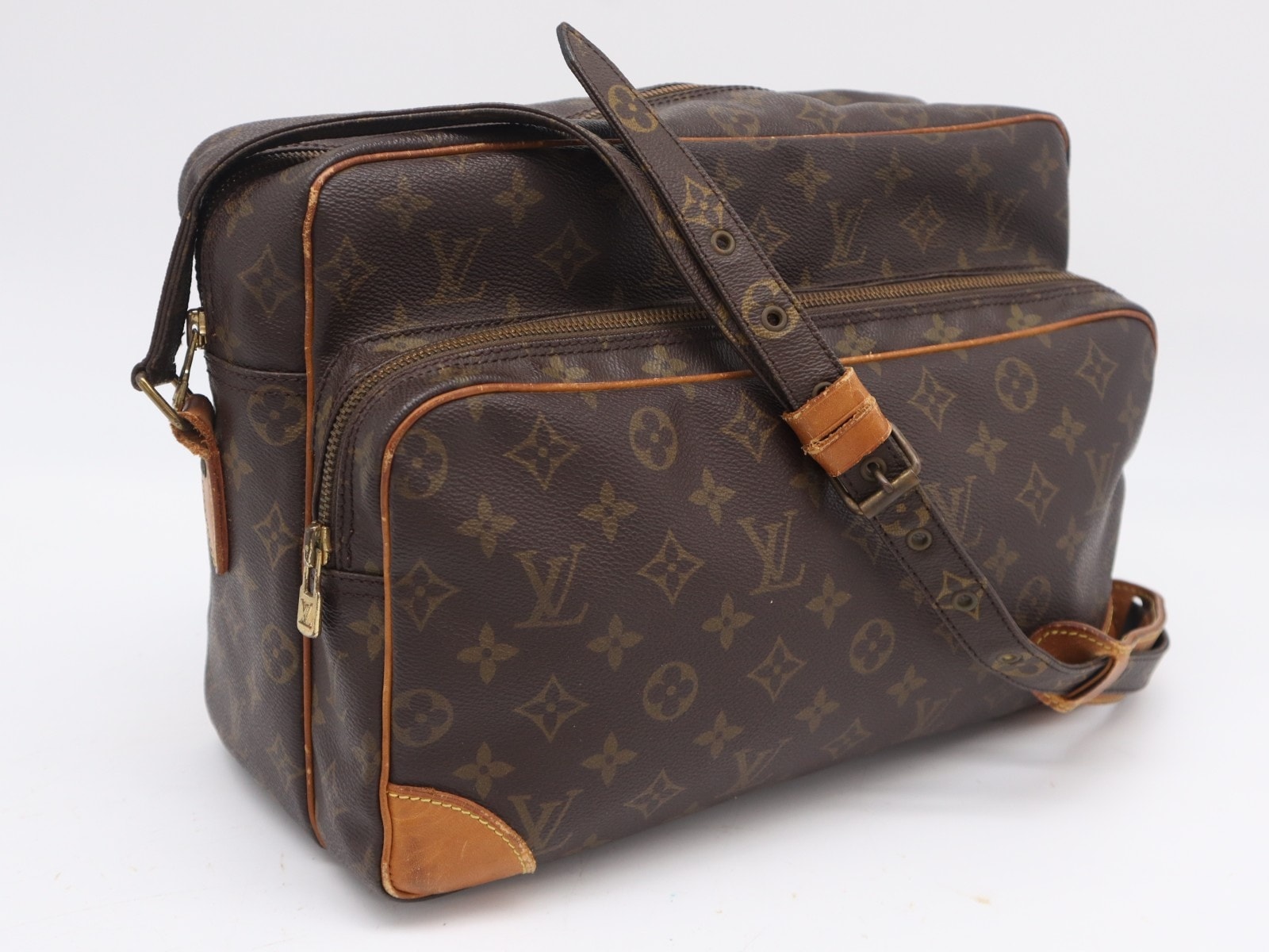 LOUIS VUITTON ルイ・ヴィトン モノグラム キャンバス ナイルGM M45242 ショルダーバッグ ブラウン コーティングキャンバス レザー レディース