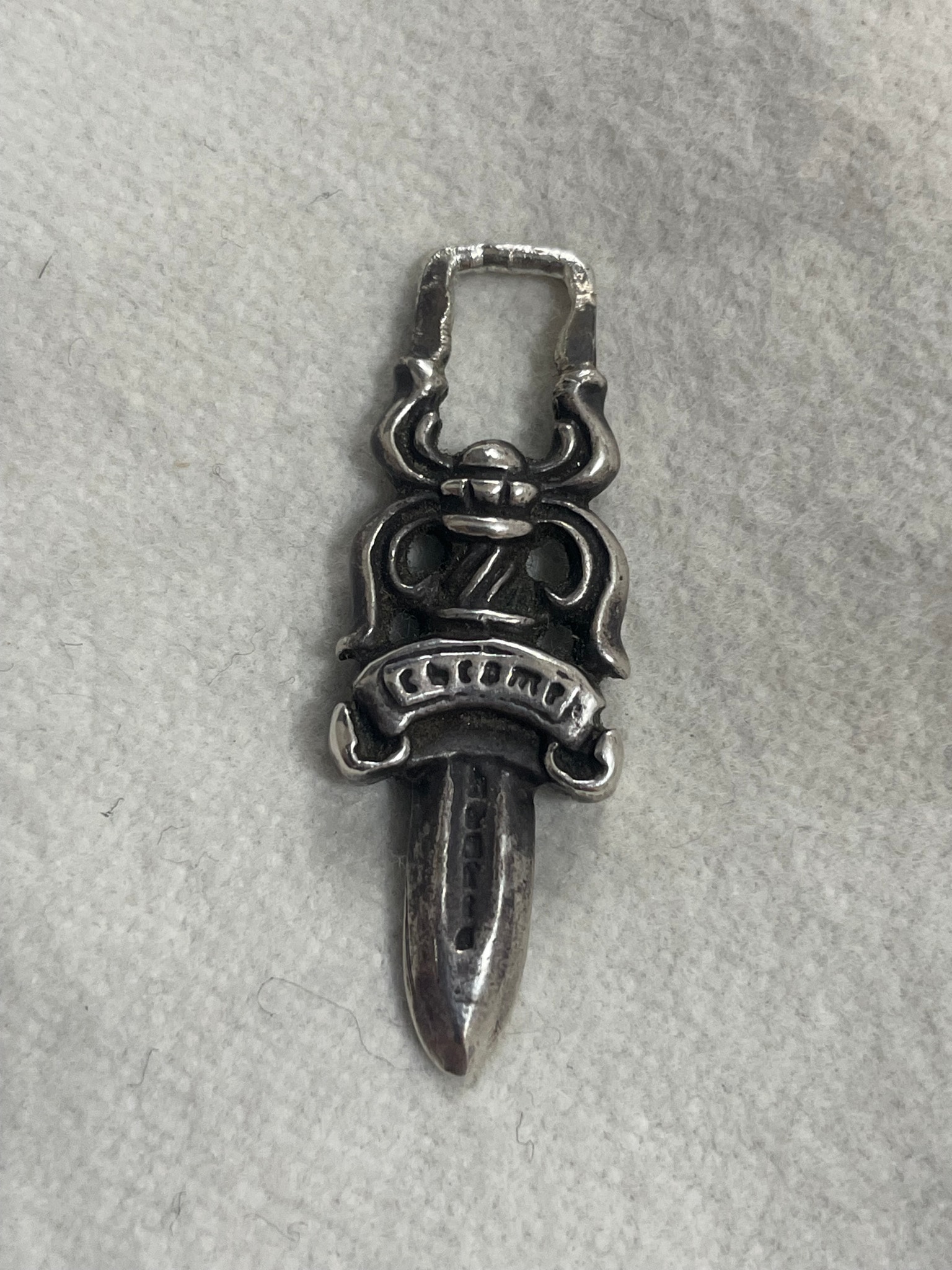 Chrome Hearts #5 Dagger Charm Zip 1 "Silver"
