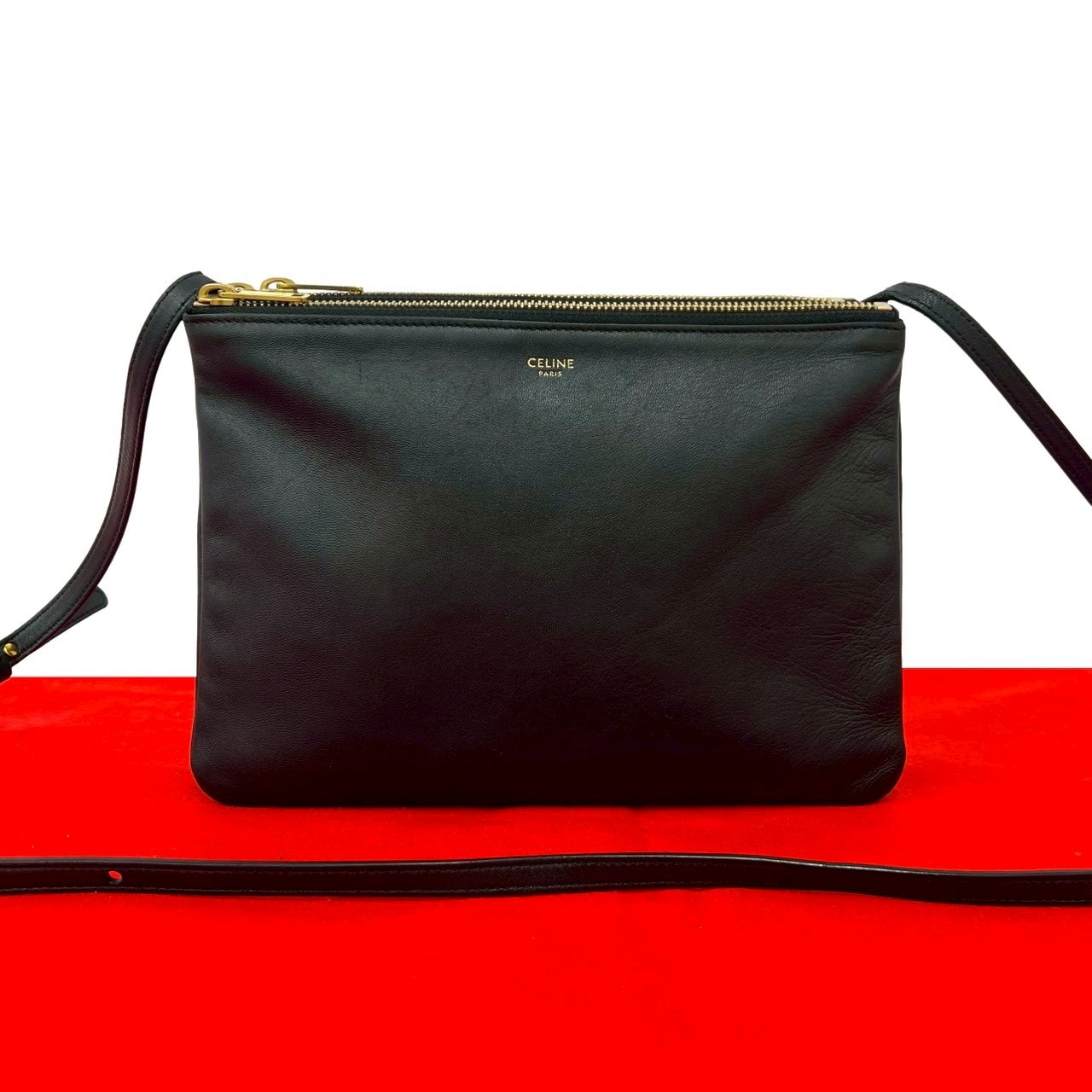 CELINE セリーヌ トリオ レザー ショルダーバッグ ブラック
 25359