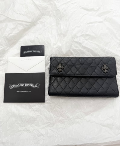 値下げ交渉可能 / 正規品!購入証明付き!CHROME HEARTS クロムハーツ キルティングレザーウォレット 財布