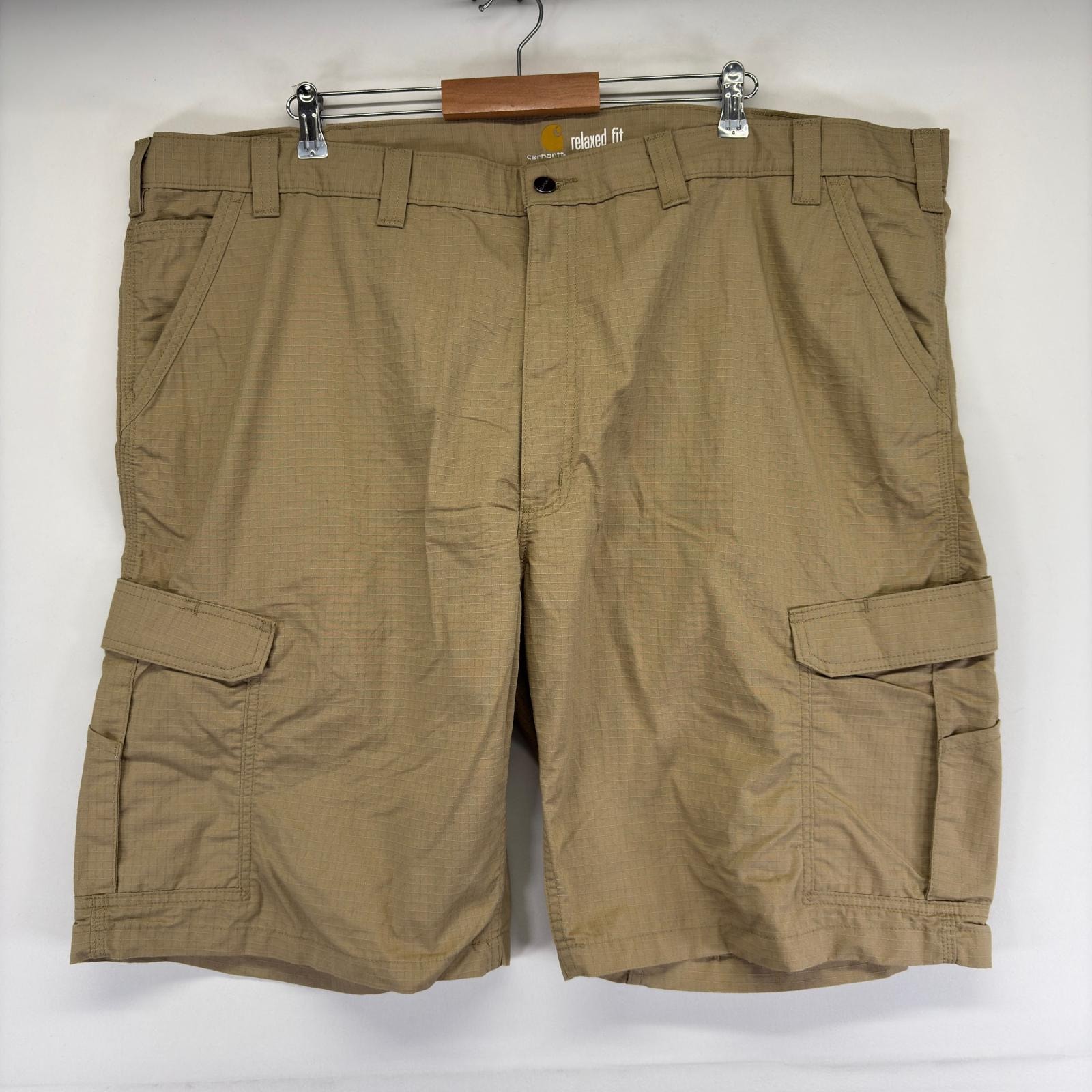 古着 カーハート Carhartt パンツ カーゴ ワンポイントロゴ ハーフ ショート ジップ リップストップ 大きいサイズ w50  ベージュ メンズ