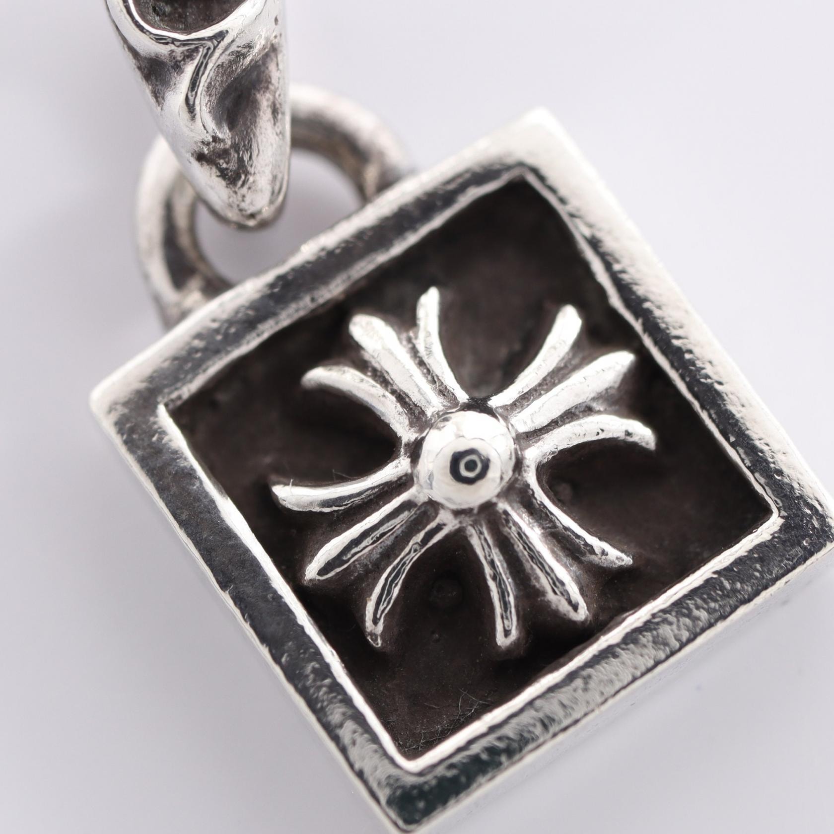 C (やや傷や汚れあり)】クロムハーツ CHROME HEARTS FRAMED CH PLUS