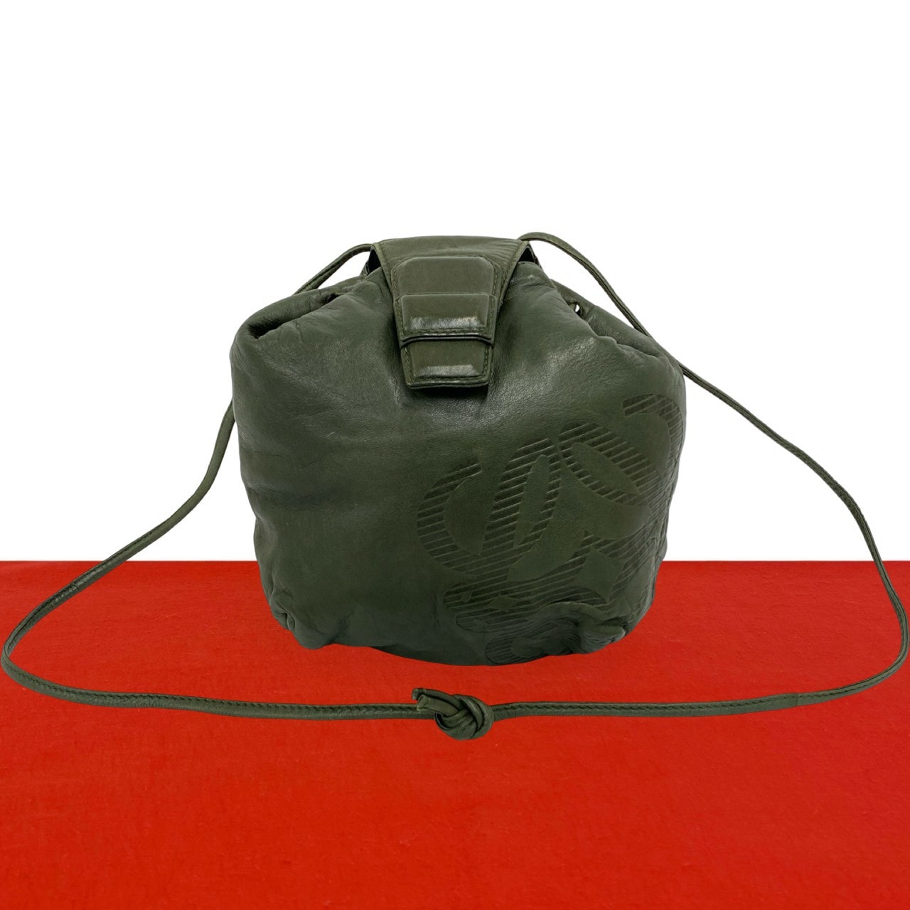 LOEWE ロエベ アナグラム ロゴ レザー ショルダーバッグ グリーン
18991