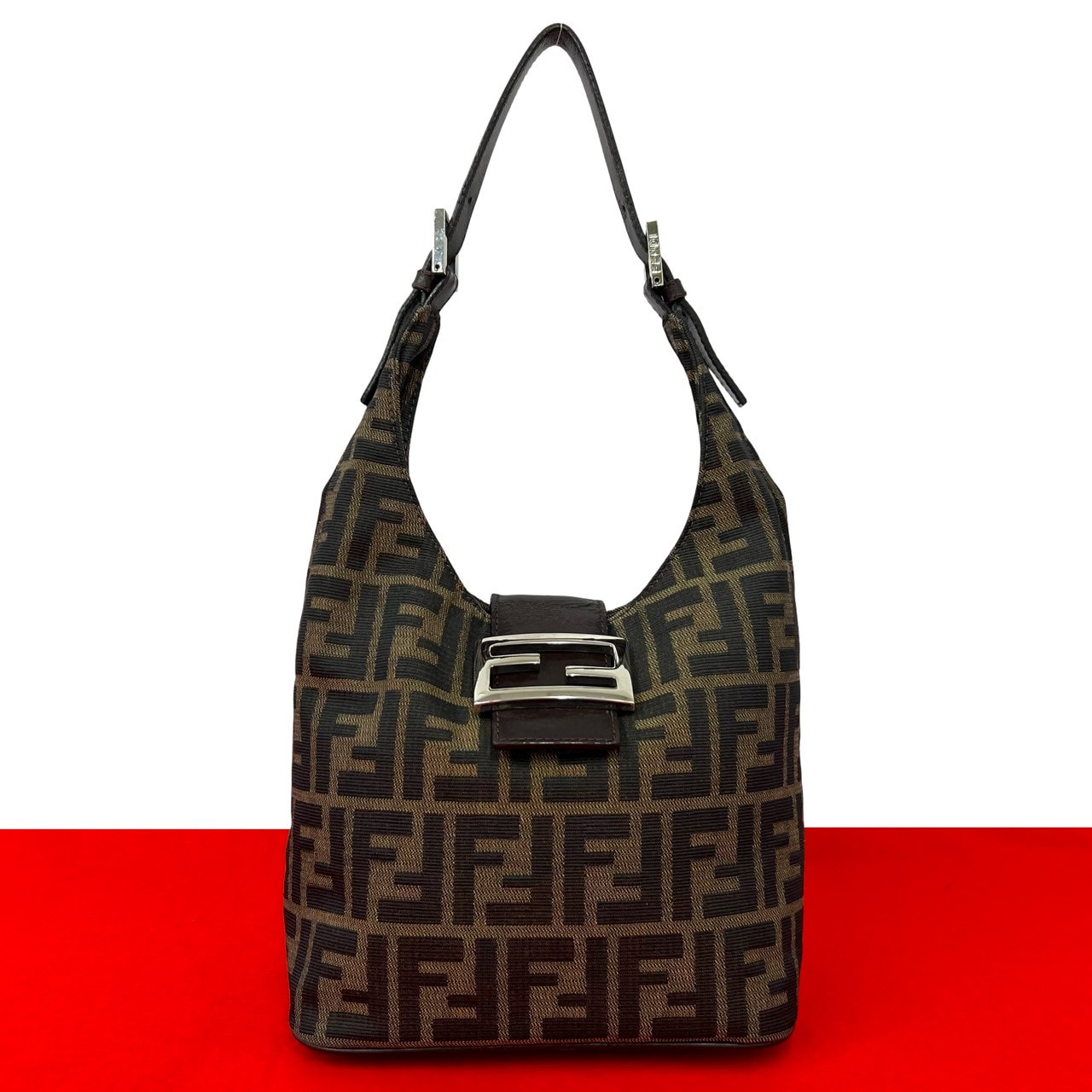 FENDI フェンディ ズッカ FF 柄 キャンバス レザー ショルダーバッグ ブラウン
 27631
