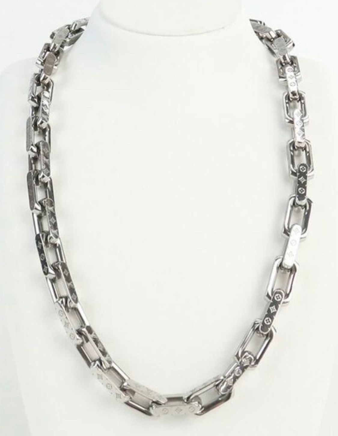 Louis Vuitton Monogram Chain Necklace "Silver"