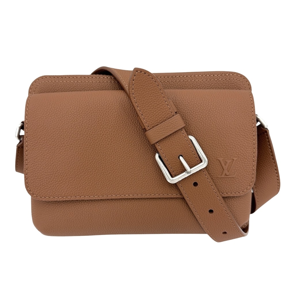 LOUIS VUITTON ルイヴィトン ショルダーバッグ LVアエログラム ボーディング・メッセンジャー 肩掛け 斜め掛け M25981 レザー ブラウン 茶 シルバー金具 メンズ 美品【中古品】