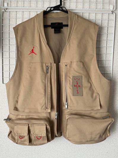 Air Jordan x Travis Cactus Jack Utility Vest "Khaki Desert"