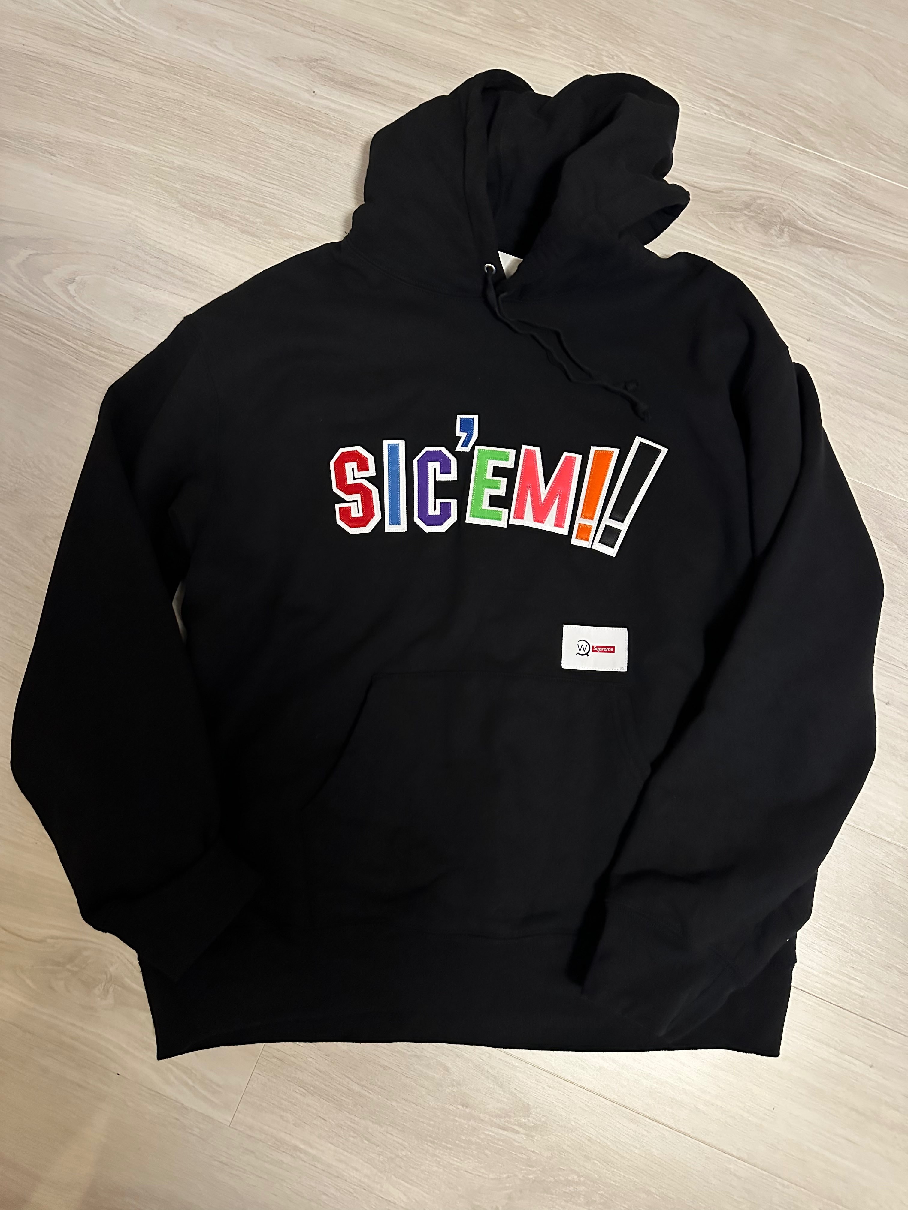 Supreme / WTAPS Sic'em! Hooded Sweatshirt "Black"