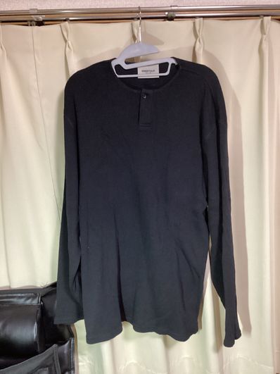 ESSENTIALS ブラック サーマル ヘンリー