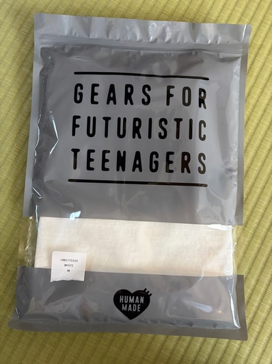 GRAPHIC T-SHIRT