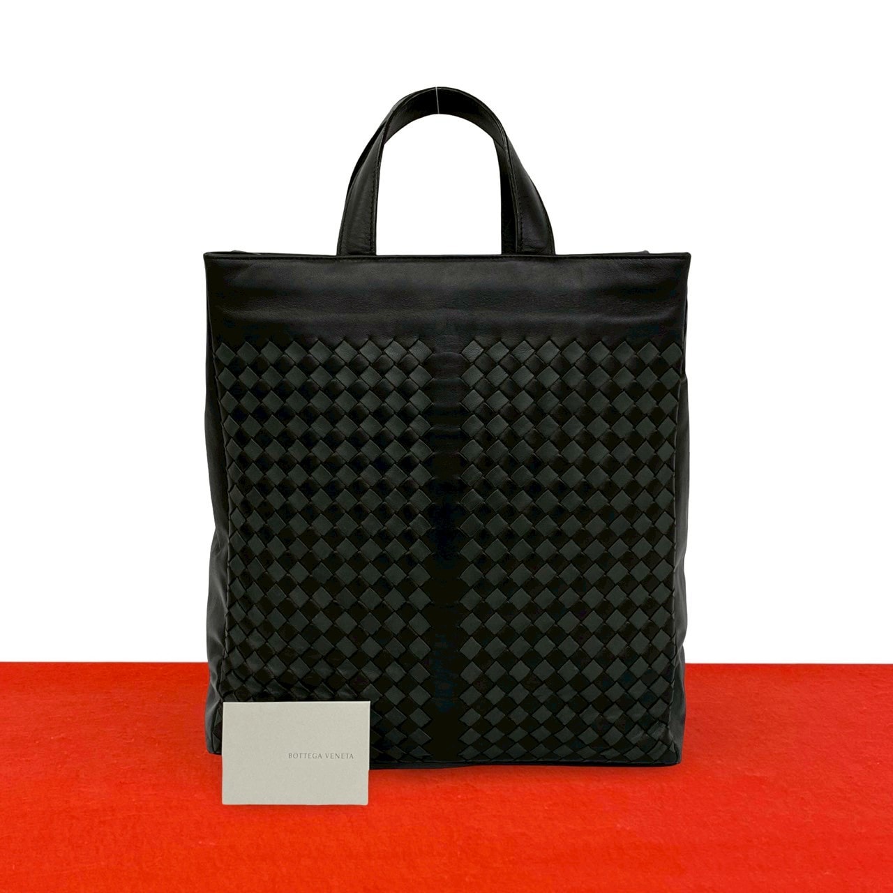 BOTTEGA VENETA ボッテガヴェネタ イントレチャート レザー ハンドバッグ ブラック
 40216
