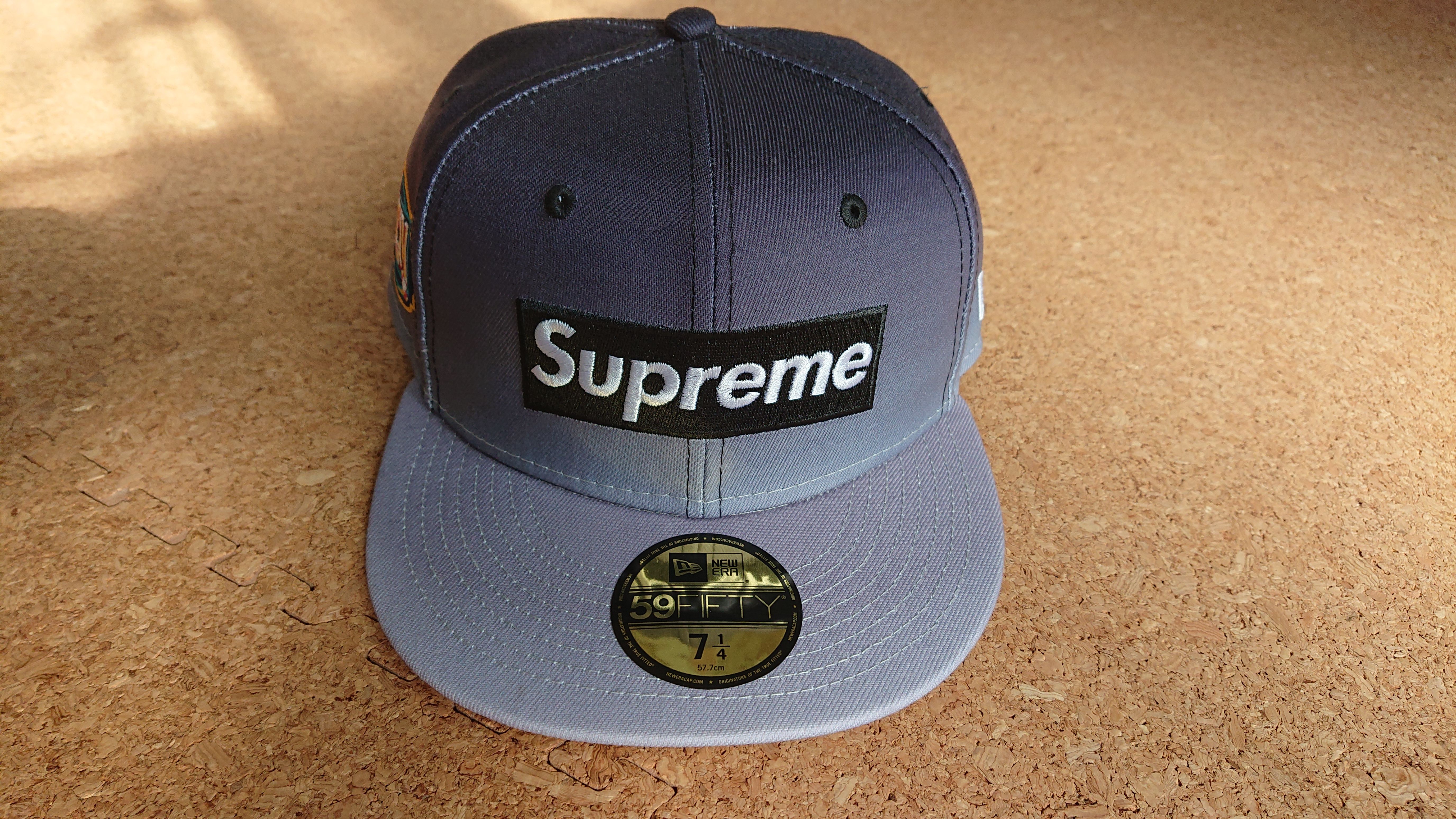 Supreme Gradient Box Logo New Era "Black"