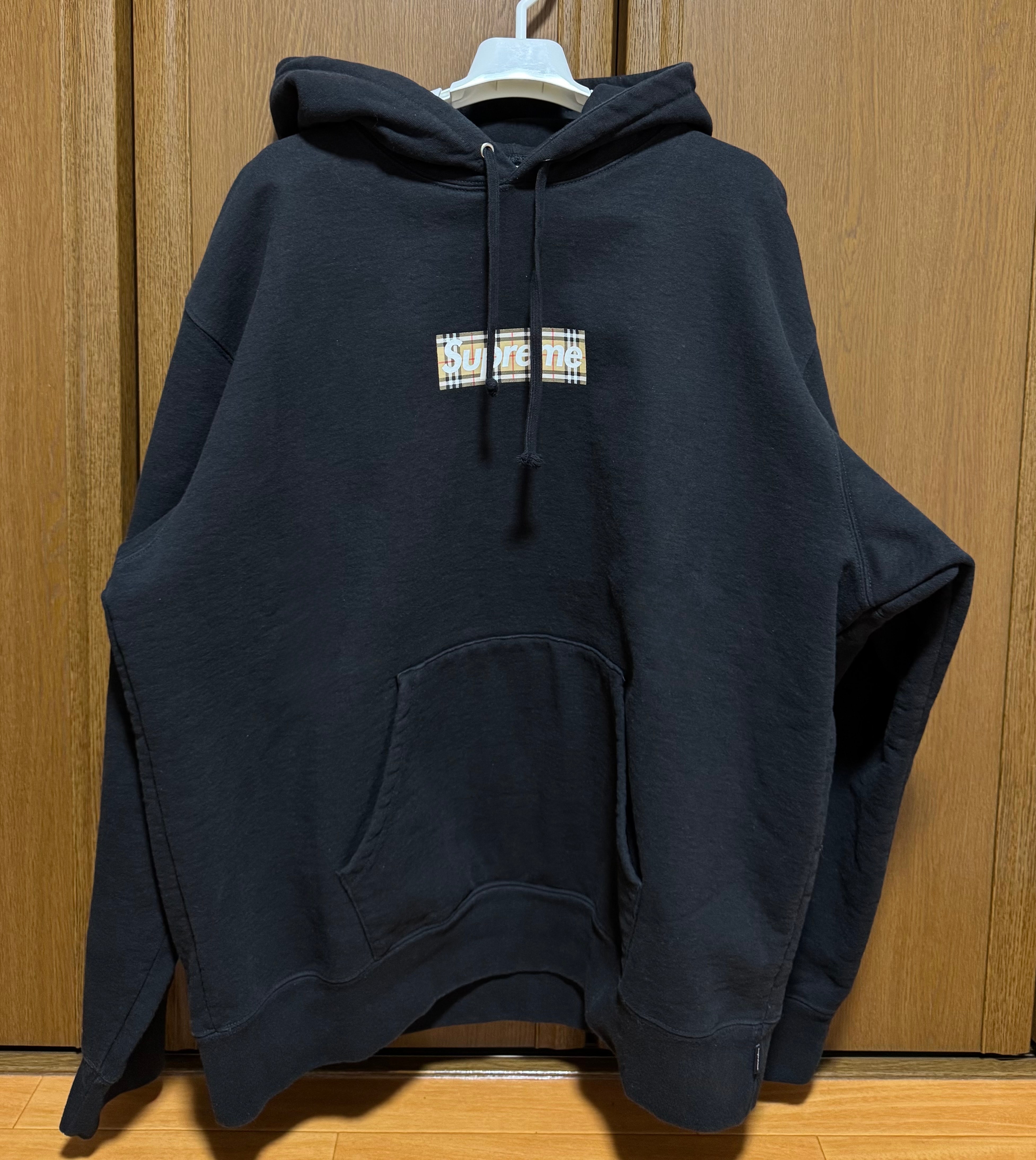 Supreme / Burberry Box Logo Hooded Sweatshirt "Black"