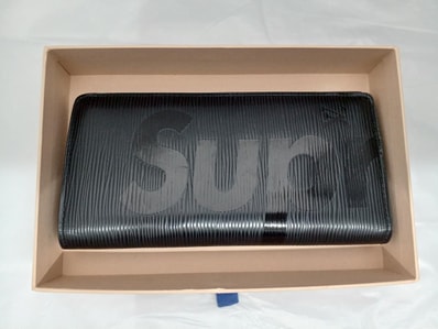 Supreme / Louis Vuitton Epi Portefeuille Brazza "Noir"