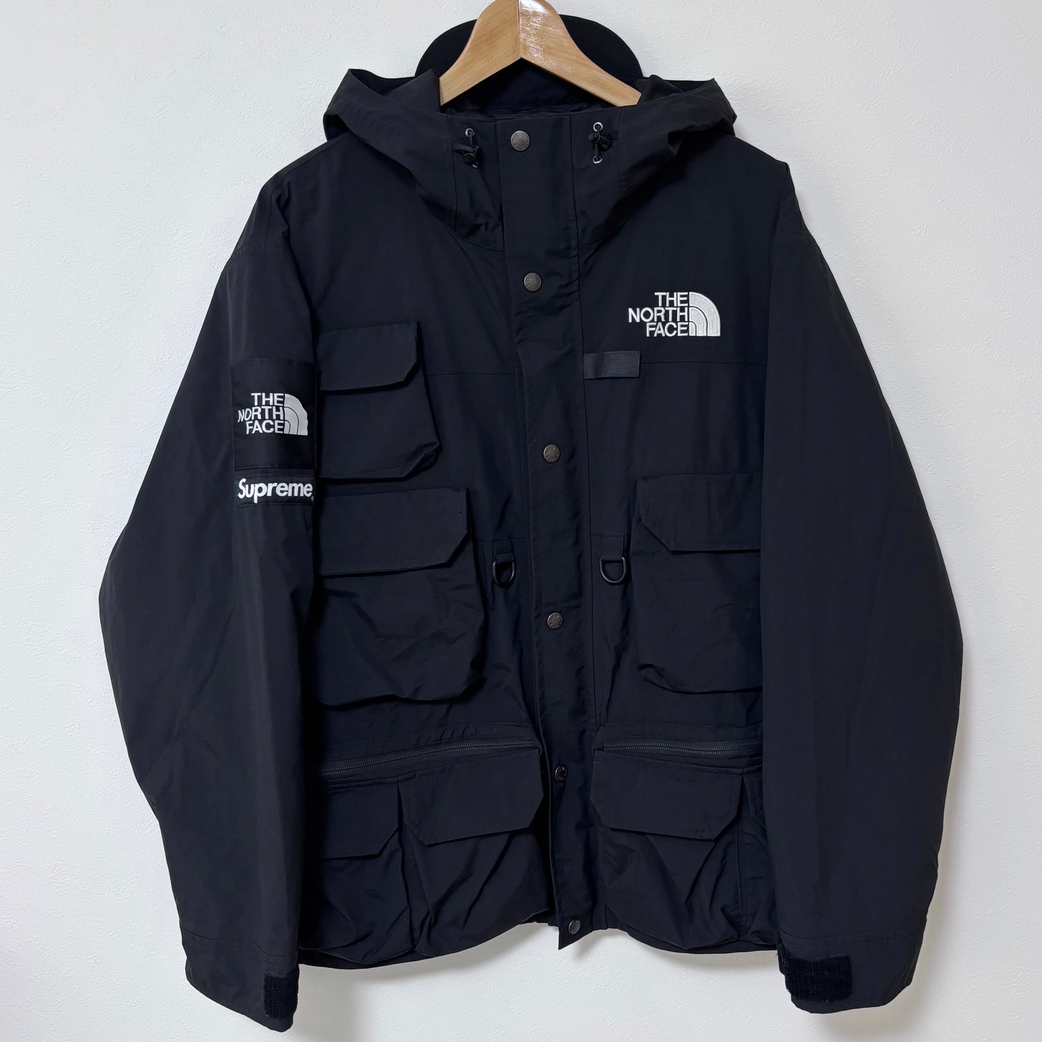 Supreme x The North Face Cargo Jacket "Black"