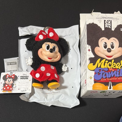 POP MART DISNEY Mickey Family Cute Together Series Plush Keychain Minnie