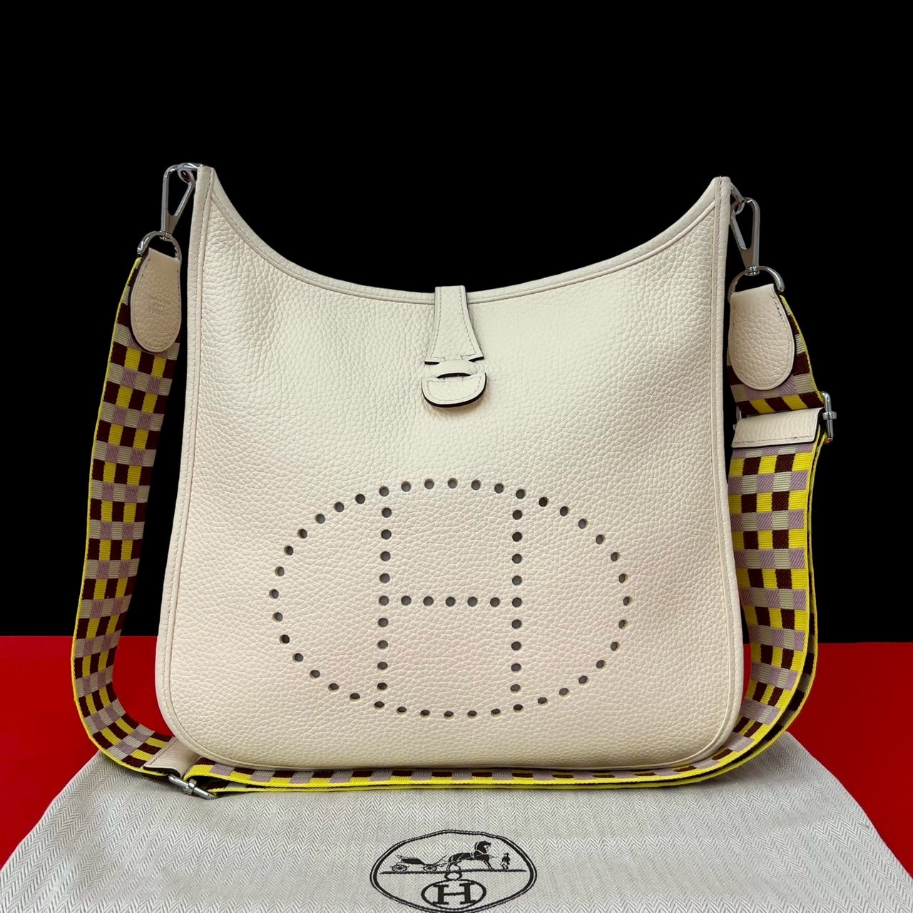 HERMES エルメス エヴリン PM トリヨンクレマンス ショルダーバッグ ベージュ
 65819