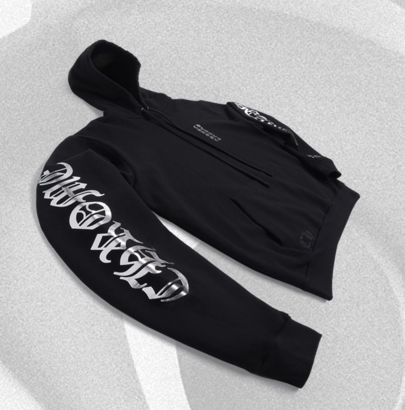 新品・未使用(ワケあり)】新作 chrome hearts FOIL PRINT HOODIE