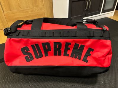 Supreme x The North Face Arc Logo Base Camp Duffle Bag "Red"