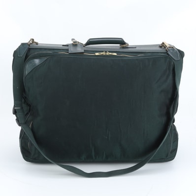 ルイヴィトン タイガ ポルタブル サンク サントレ ガーメント