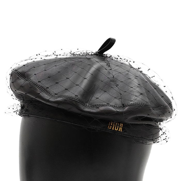 Christian Dior クリスチャンディオール ベレー帽 チュールベール レイヤード シグネチャー CD Bee エンブロイダリー 刺繍 ロゴ メタルチャーム ラムレザー シルクライニング 帽子 レディース サイズ 58 ブラック 黒 イタリア製