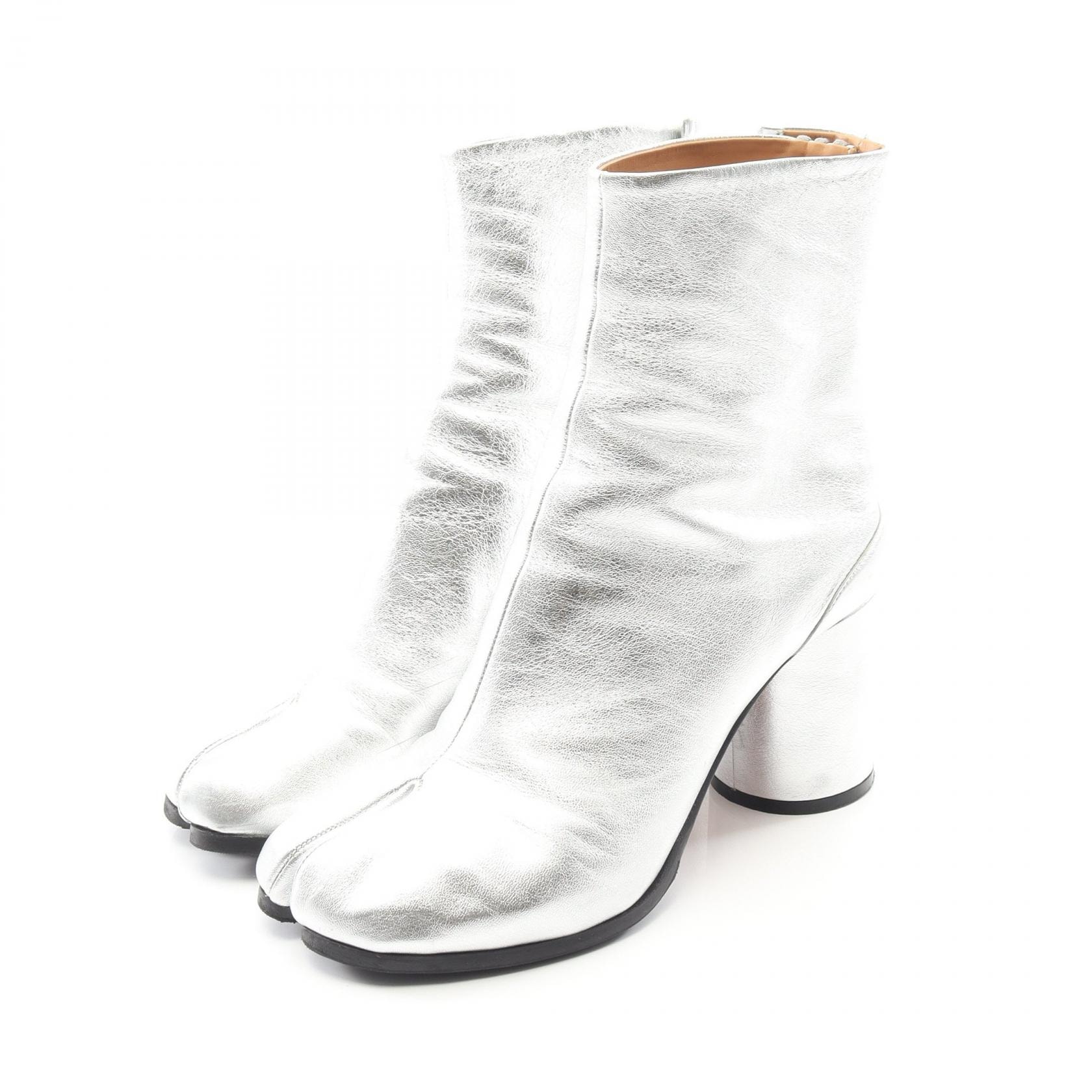 メゾン マルジェラ Maison Margiela TABI タビ ブーツ 靴 レザー レディース シルバー系 【中古】