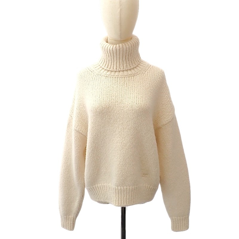 セリーヌ トリオンフ タートルネックセーター XSサイズ【中古】【ABランク】