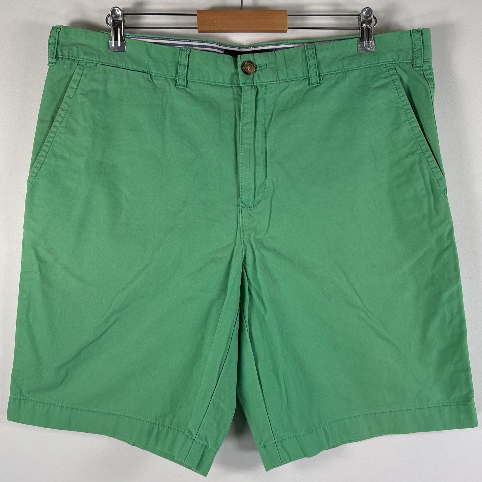 古着 トミーヒルフィガー TOMMY HILFIGER ショートパンツ チノショーツ ワンポイントロゴ 大きいサイズ カラーパンツ w38  グリーン系 メンズ