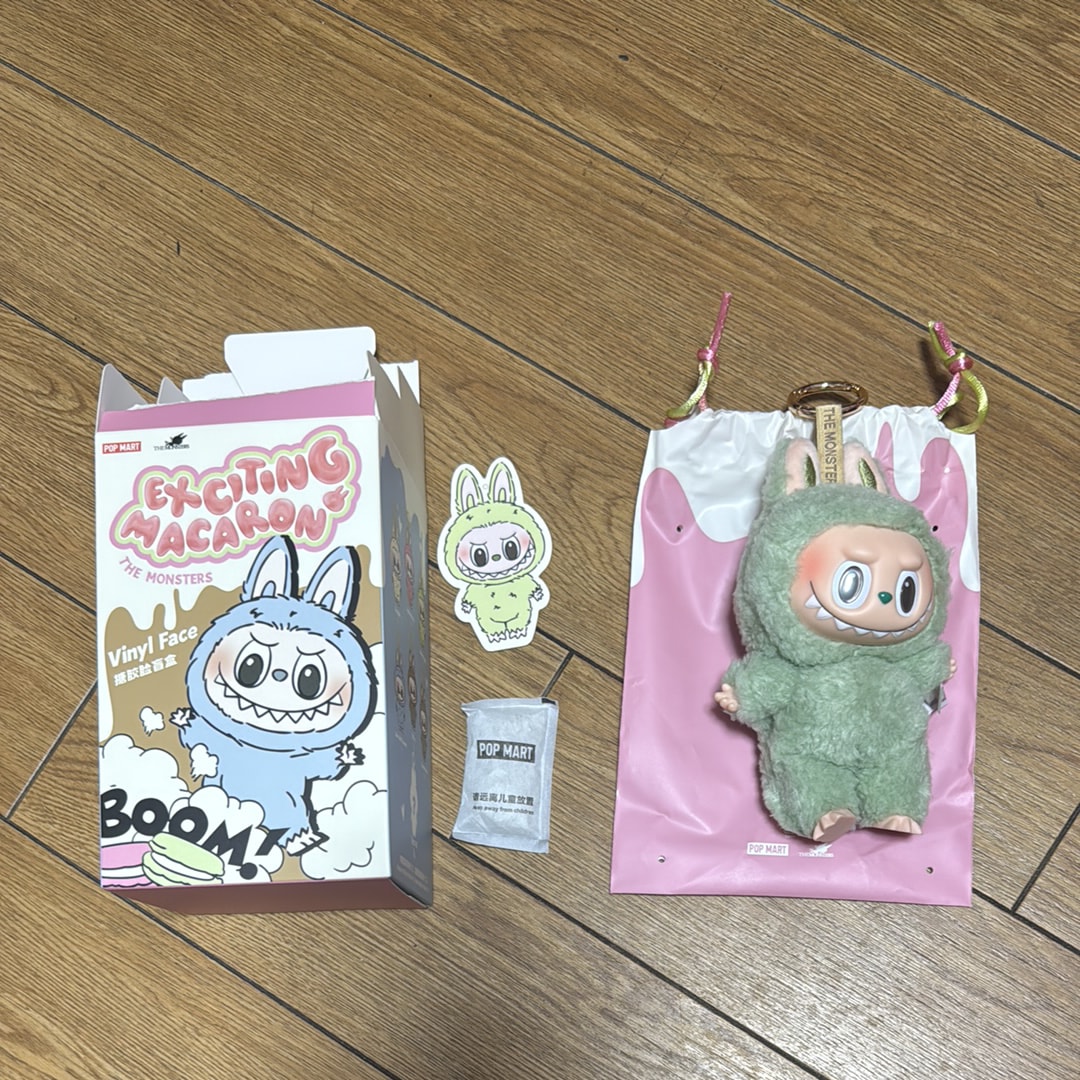 POP MART THE MONSTERS (LABUBU) Exciting Macaron Plush Series GREEN GRAPE
