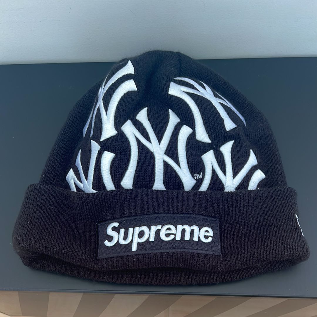 Supreme / New York Yankees / New Era Box Logo Beanie "Black"