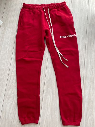 FEAR OF GOD Essentials Graphic Sweatpants "Red"