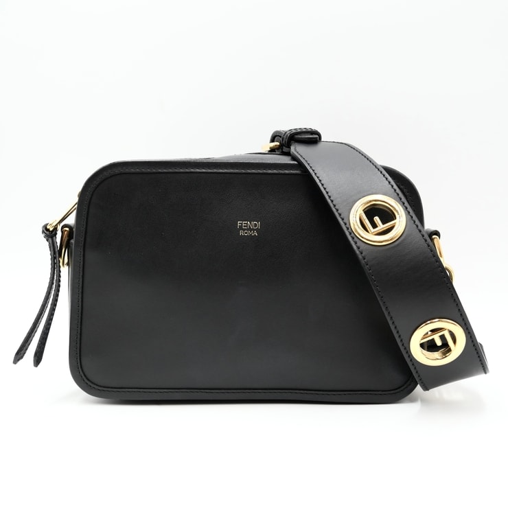 FENDI バック ブラック ゴールド金具 B (目立った傷や汚れなし)】FENDI（フェンディ）CAM ショルダーバッグ
