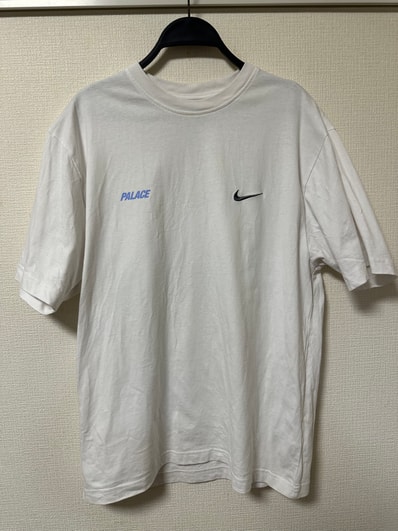 PALACE x Nike Font Swoosh T Shirt "White"