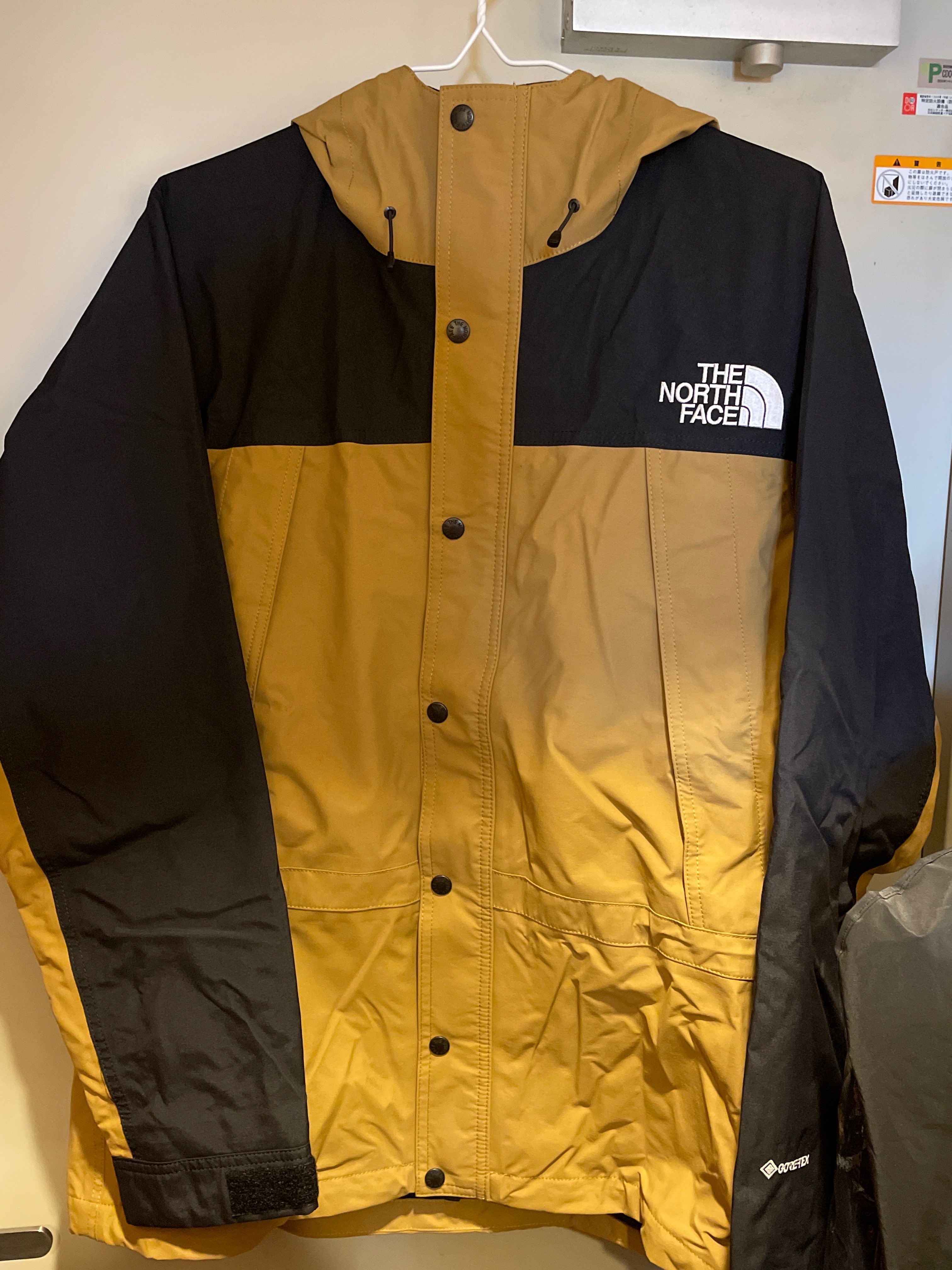 The North Face Mountain Light Jacket "British Khaki"