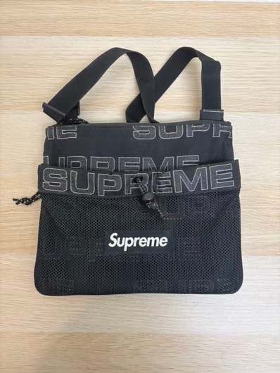 Supreme Side Bag "Black"