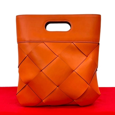 BOTTEGA VENETA ボッテガヴェネタ スリップ マキシ イントレチャート レザー トートバッグ オレンジ
19970