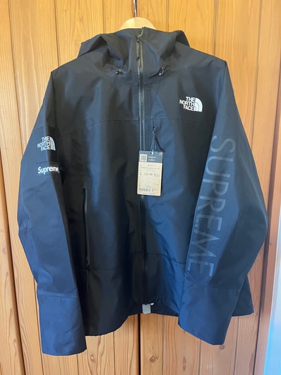 Supreme x The North Face Split Taped Seam Shell Jacket "Black"