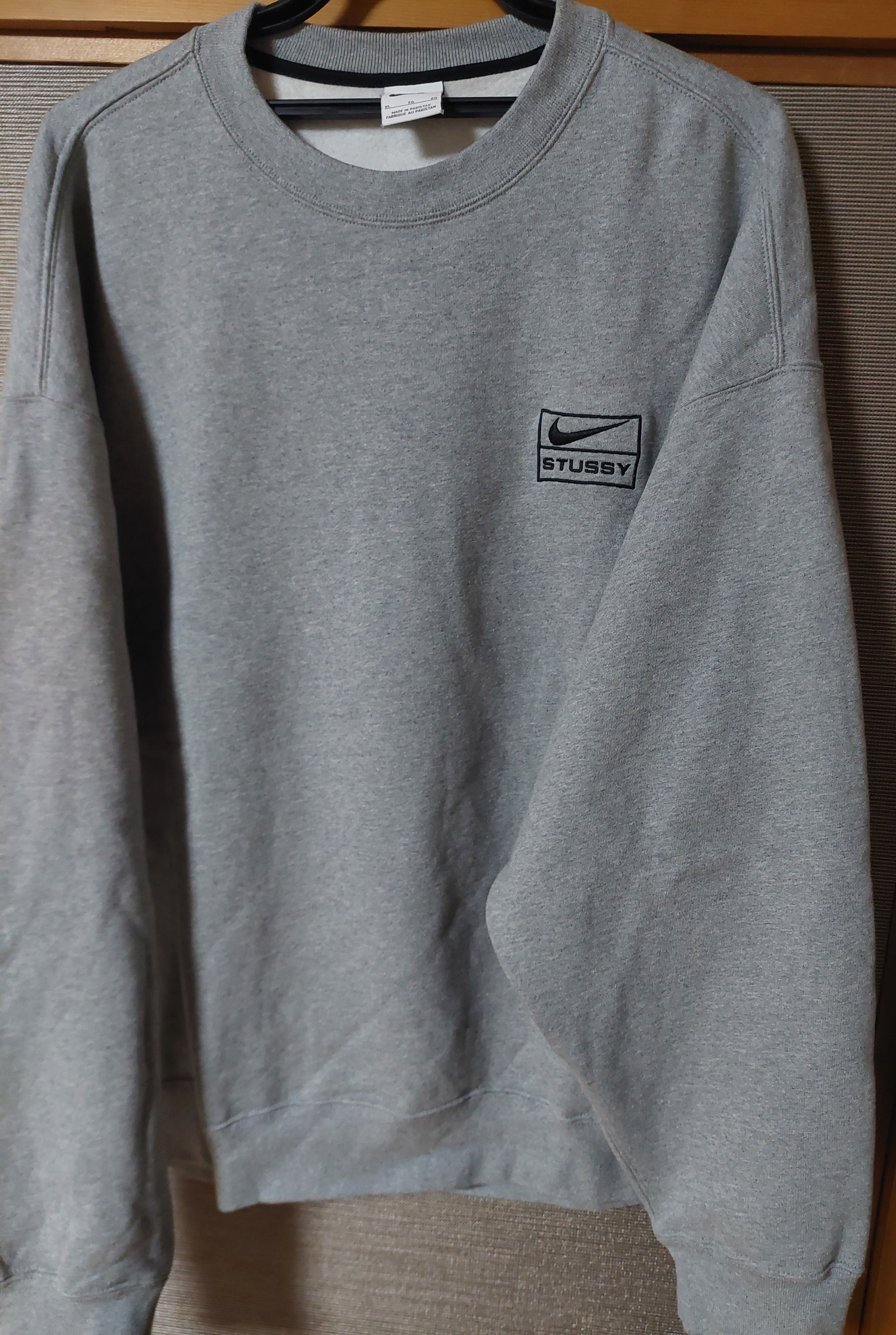 Stussy x Nike Fleece Crew (US Size) "Grey" DO9337-063