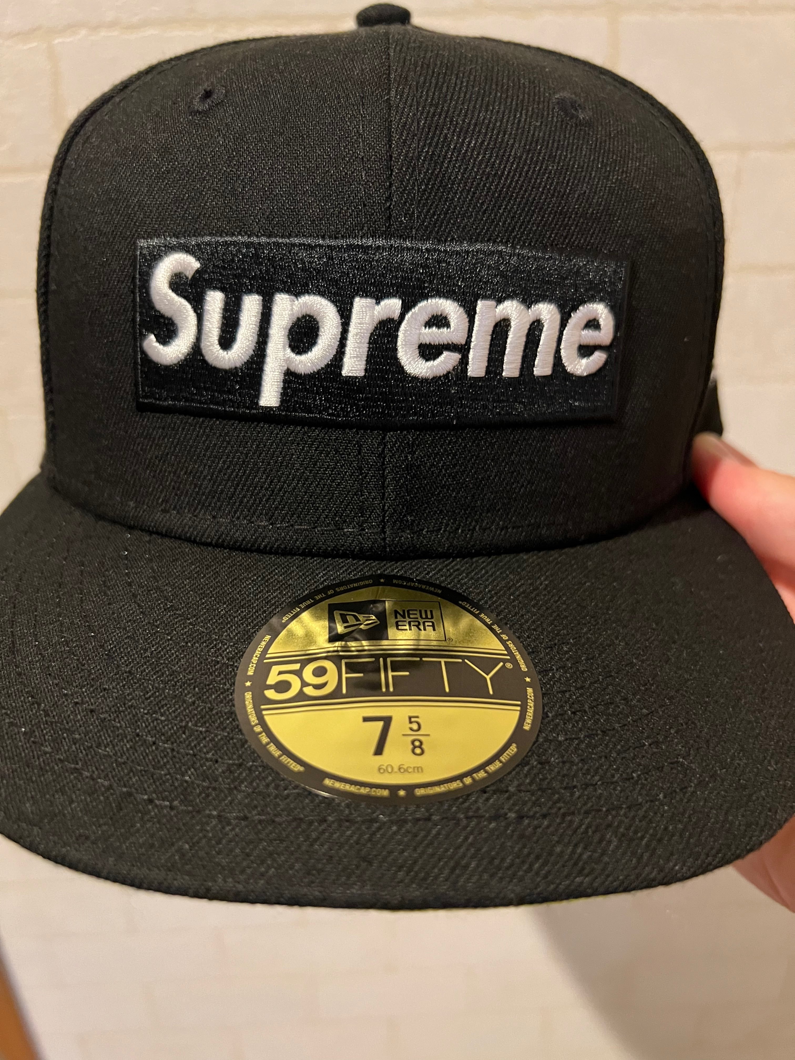 Supreme No Comp Box Logo New Era "Black"