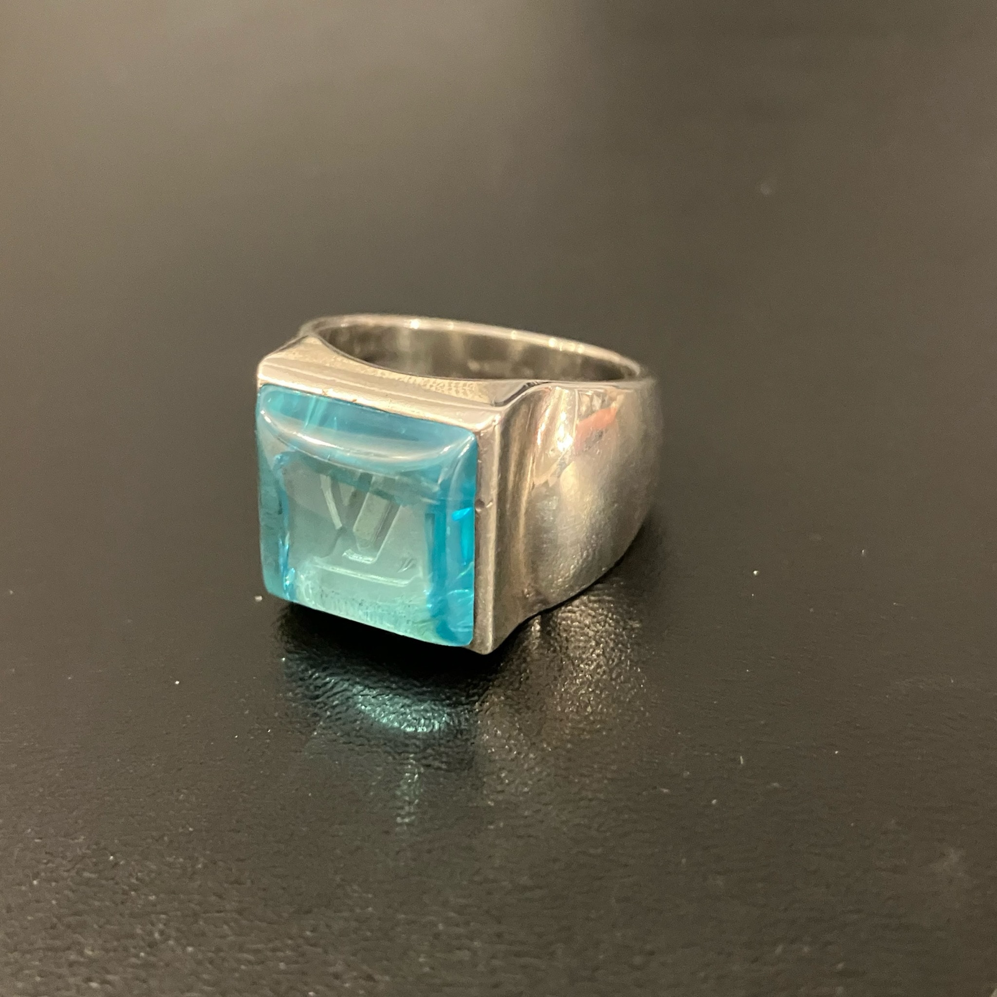 LOUIS VUITTON モノグラム•エクリプス 22号
